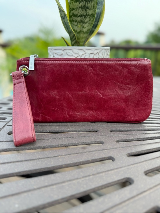 HOBO Handbags - HOBO wristlet
